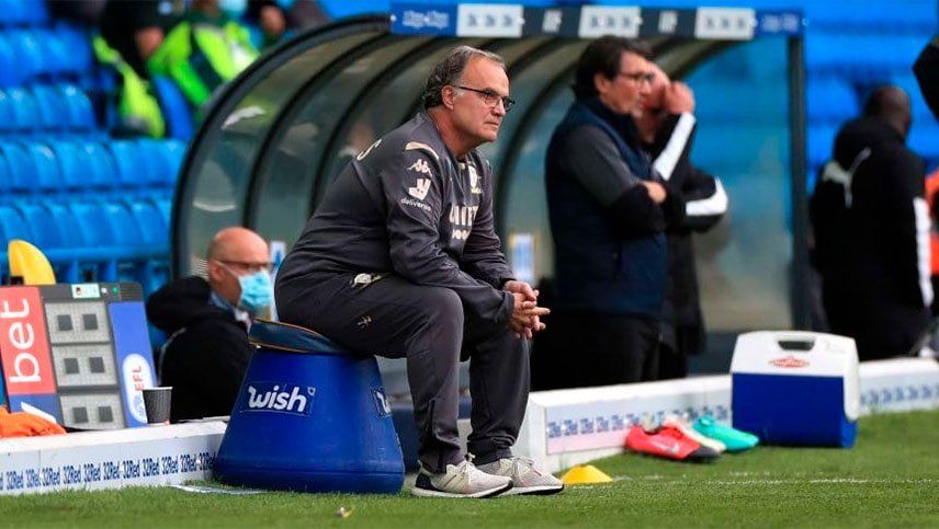 El Leeds de Bielsa empató y sigue en lo más alto