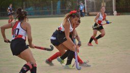 Murialdo y Andino lideran sus respectivas zonas en el hockey femenino
