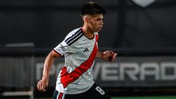 Santiago Espíndola, la promesa de la cantera de River que estará en el banco vs Sarmiento.