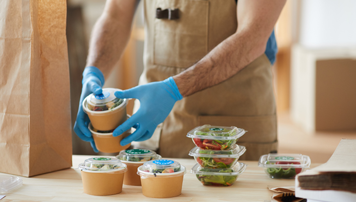 Toma nota de como le afecta a tu salud reciclar los envases plásticos para tu comida
