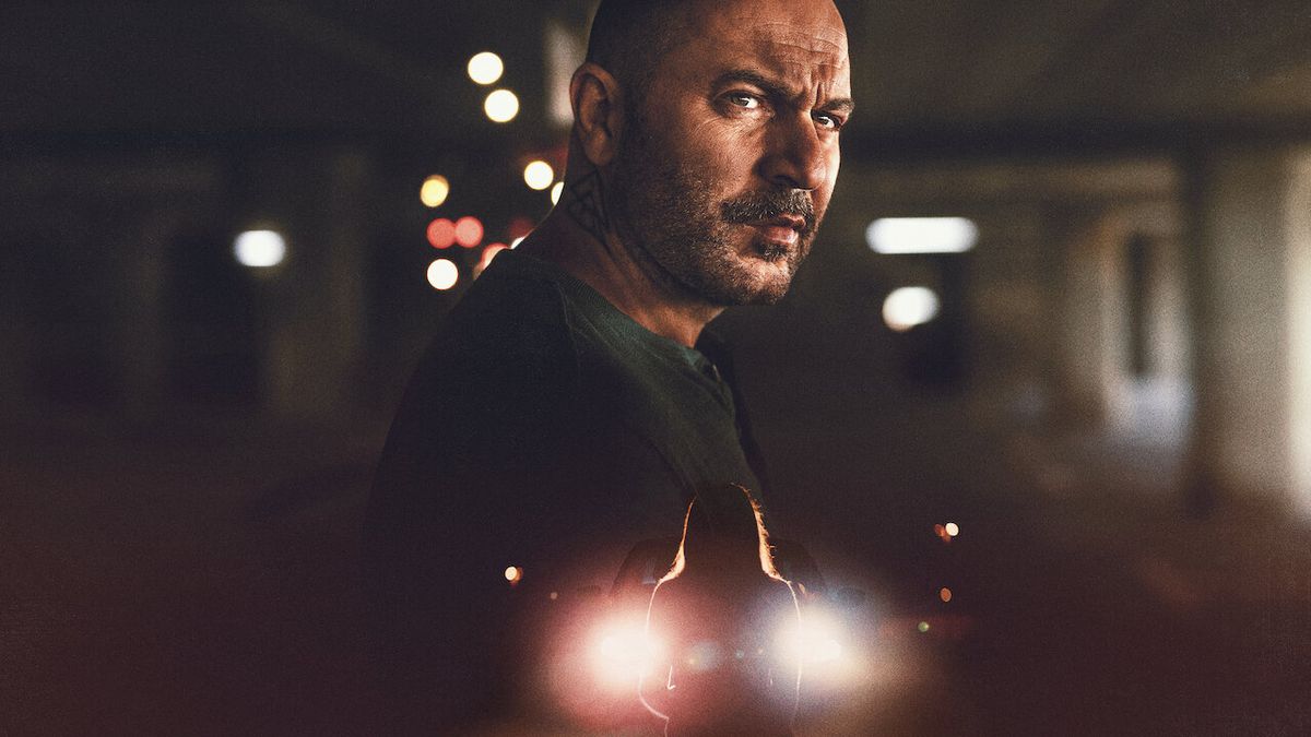 "Hit and Run" es un drama israelí protagonizado por Lior Raz. "Hit and Run" es un drama israelí protagonizado por Lior Raz.