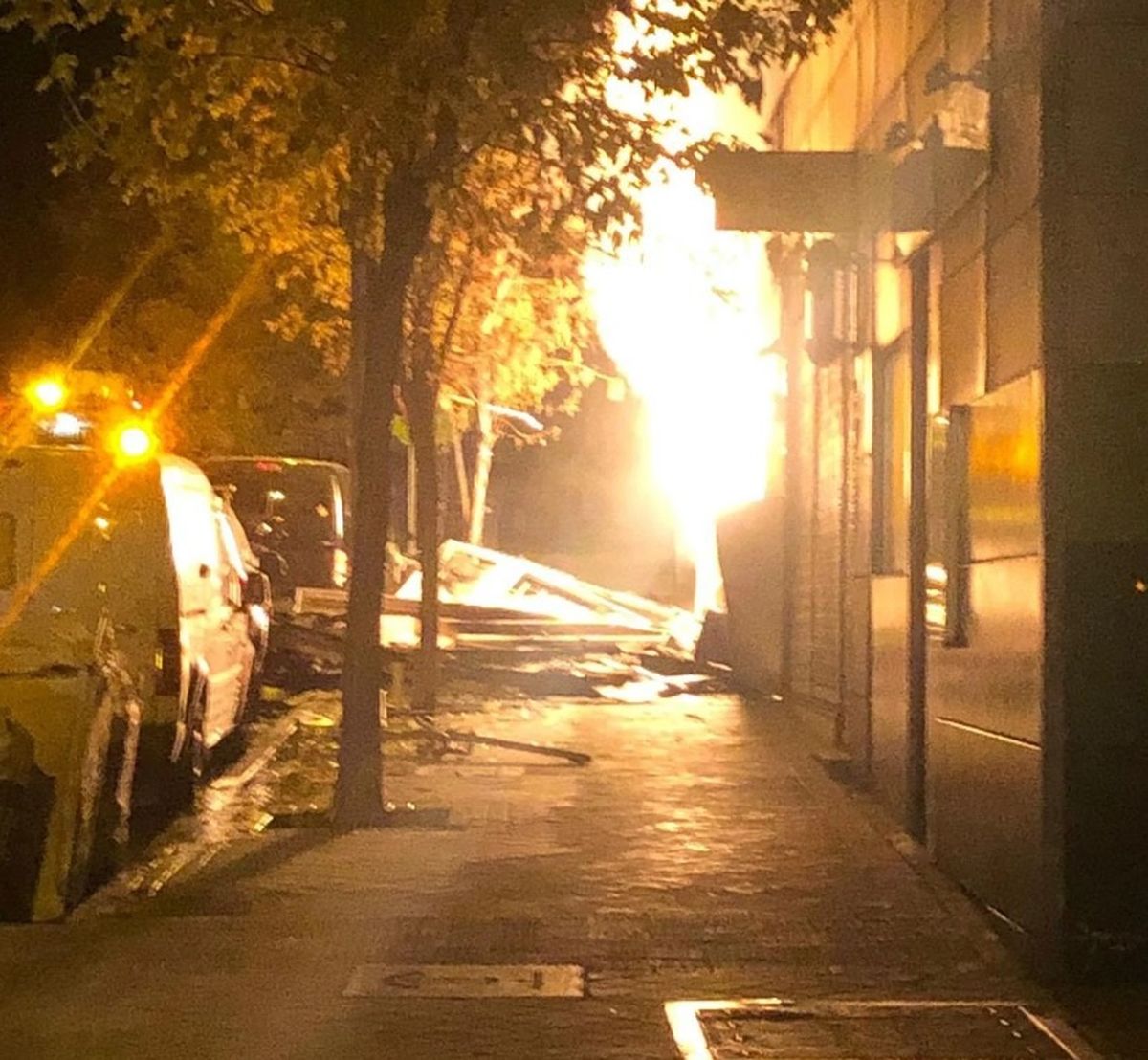 El estallido del bar en Madrid se produjo por un escape de gas luego del ataque de la pareja, que dejó varios heridos y dos desaparecidos