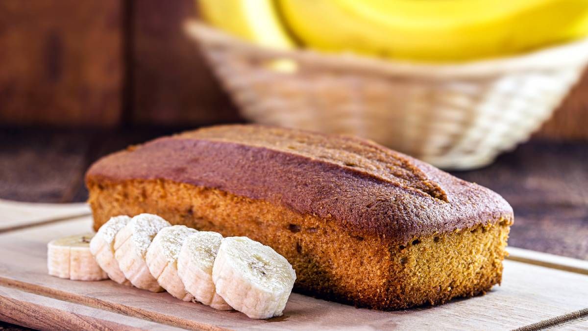 El budín de banana sin gluten ni manteca es ideal para sumar a la dieta para adelgazar. El budín de banana sin gluten ni manteca es ideal para sumar a la dieta para adelgazar.