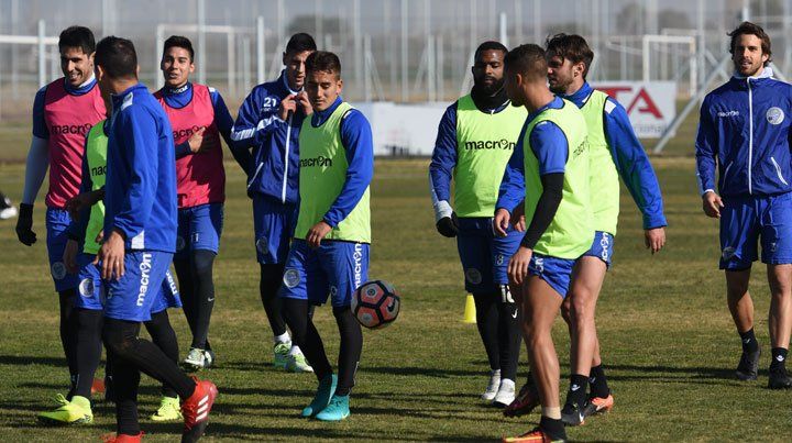 Con equipo confirmado, Godoy Cruz va por la Lepra rosarina