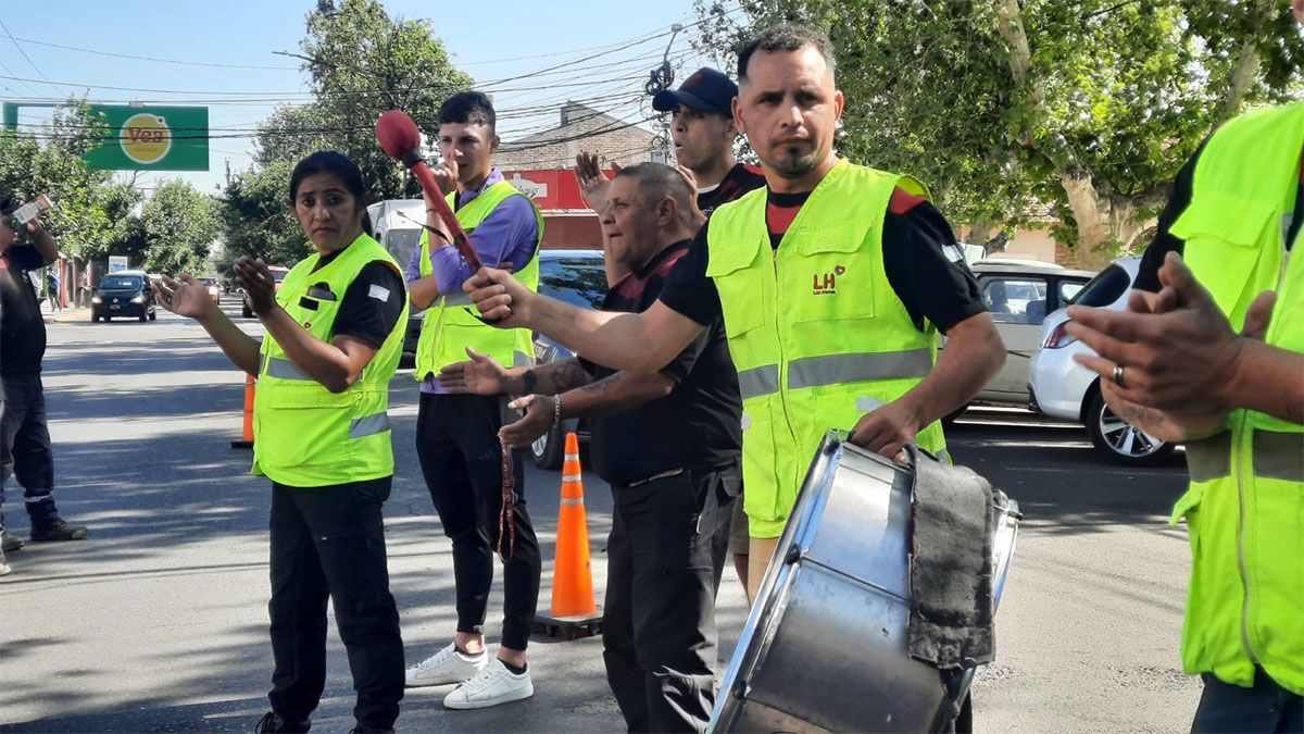 Reclamo de municipales en Las Heras, a finales de la gestión Orozco. 