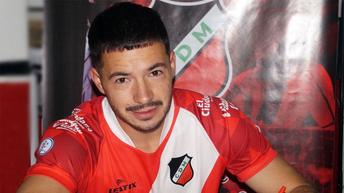 Matías Persia fue muy importante en el ascenso del Deportivo Maipú al torneo de la Primera Nacional. Matías Persia fue muy importante en el ascenso del Deportivo Maipú al torneo de la Primera Nacional.