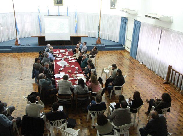 Proyectan nuevo puente sobre el río Diamante