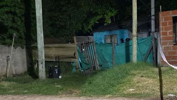 Es el brazo de mi mamá: un niño de 12 años encontró el cuerpo de su madre enterrado en el patio Es el brazo de mi mamá: un niño de 12 años encontró el cuerpo de su madre enterrado en el patio