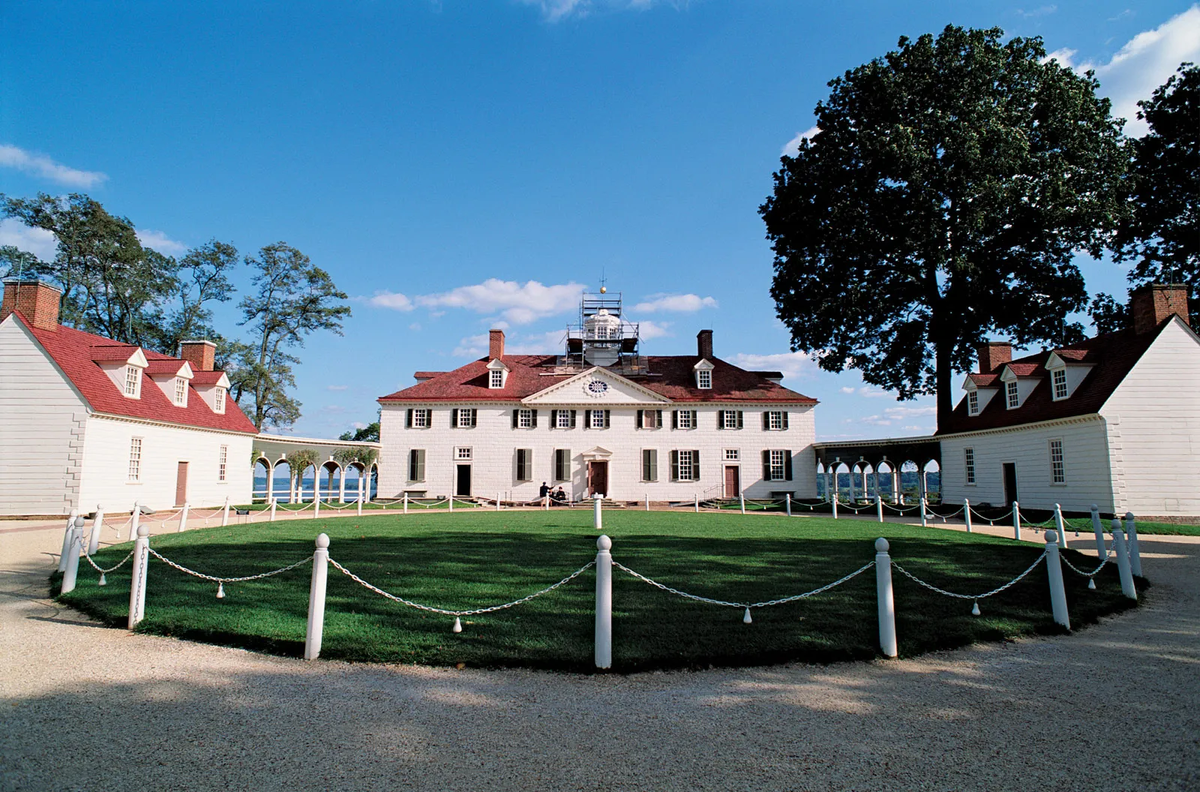 Mount Vernon, es una finca que era propiedad de George Washington. Está en Virginia, Estados Unidos. Mount Vernon, es una finca que era propiedad de George Washington. Está en Virginia, Estados Unidos. 