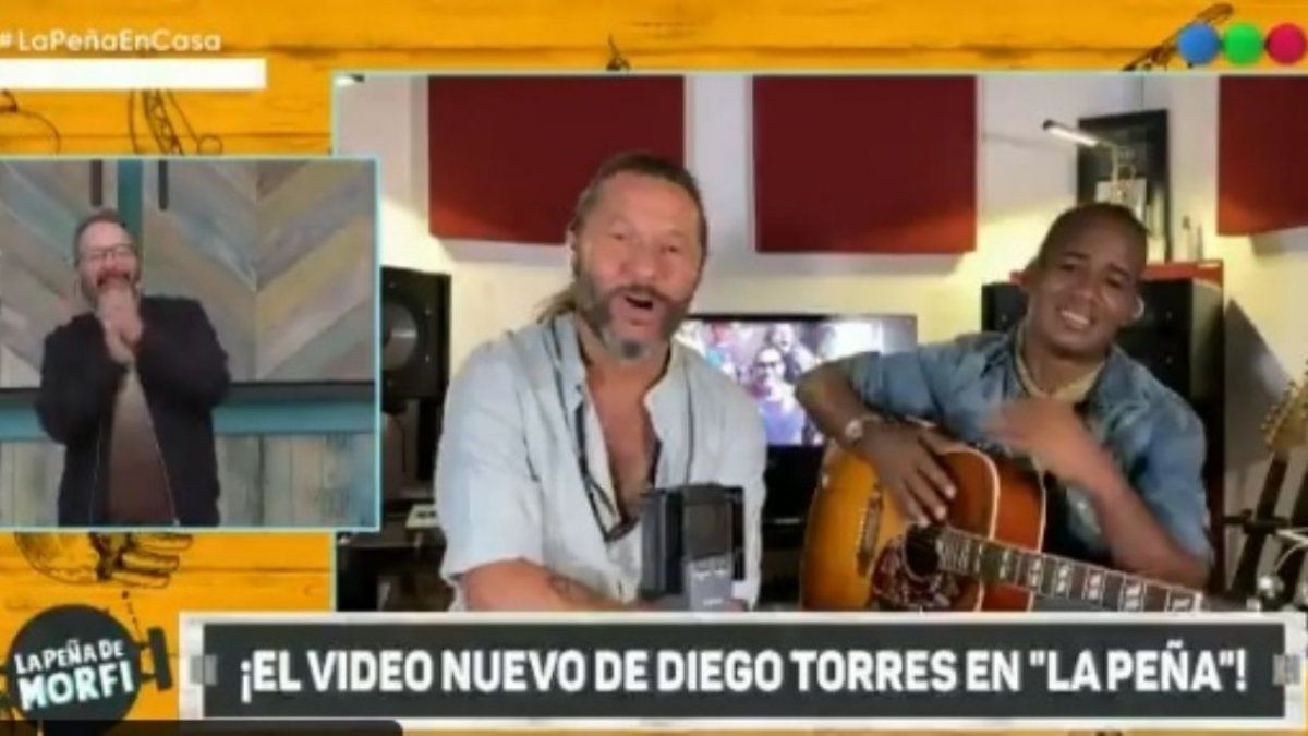 Diego Torres. El cantante Diego Torres cantó en La Peña de Morfi.