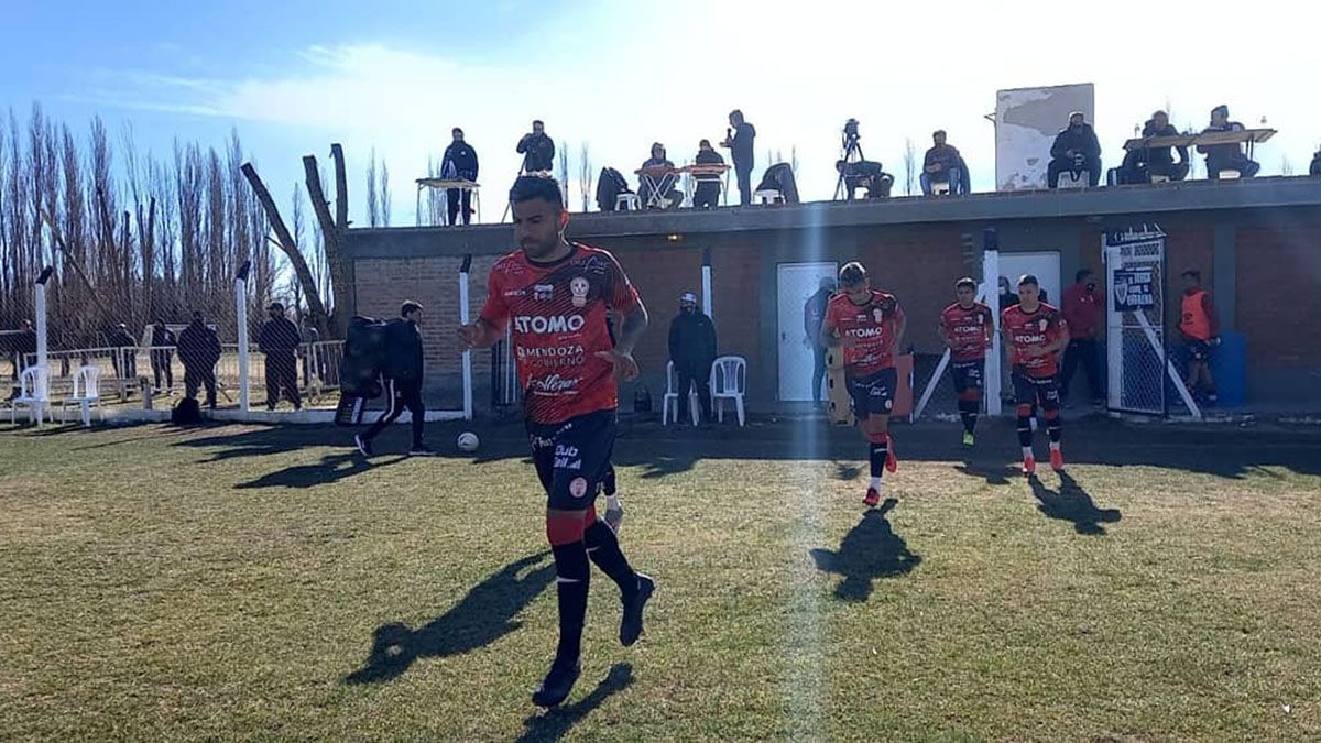 Huracán Las Heras cayó en Río Negro ante Cipolletti