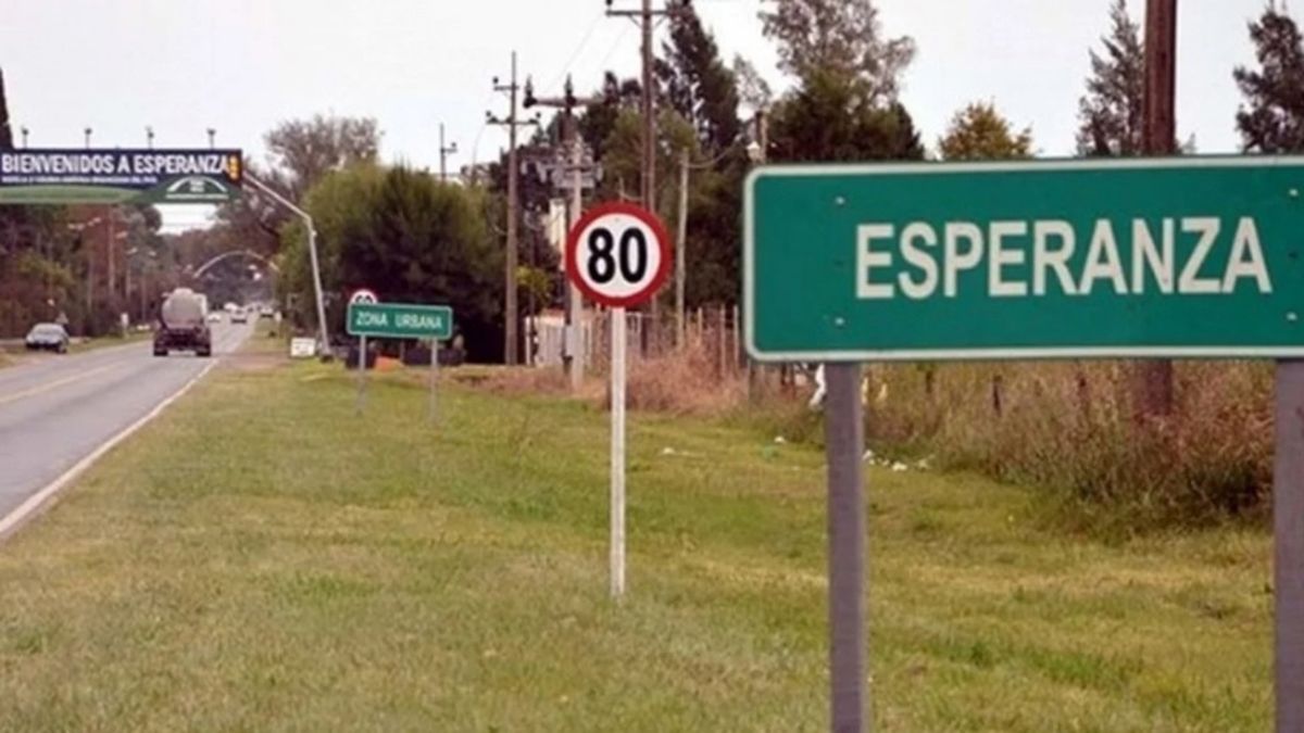 Un hombre asesinó a golpes a su ex pareja, en otro caso de femicidio, y mientras escapaba murió al chocar en su moto contra un camión. Un hombre asesinó a golpes a su ex pareja, en otro caso de femicidio, y mientras escapaba murió al chocar en su moto contra un camión.