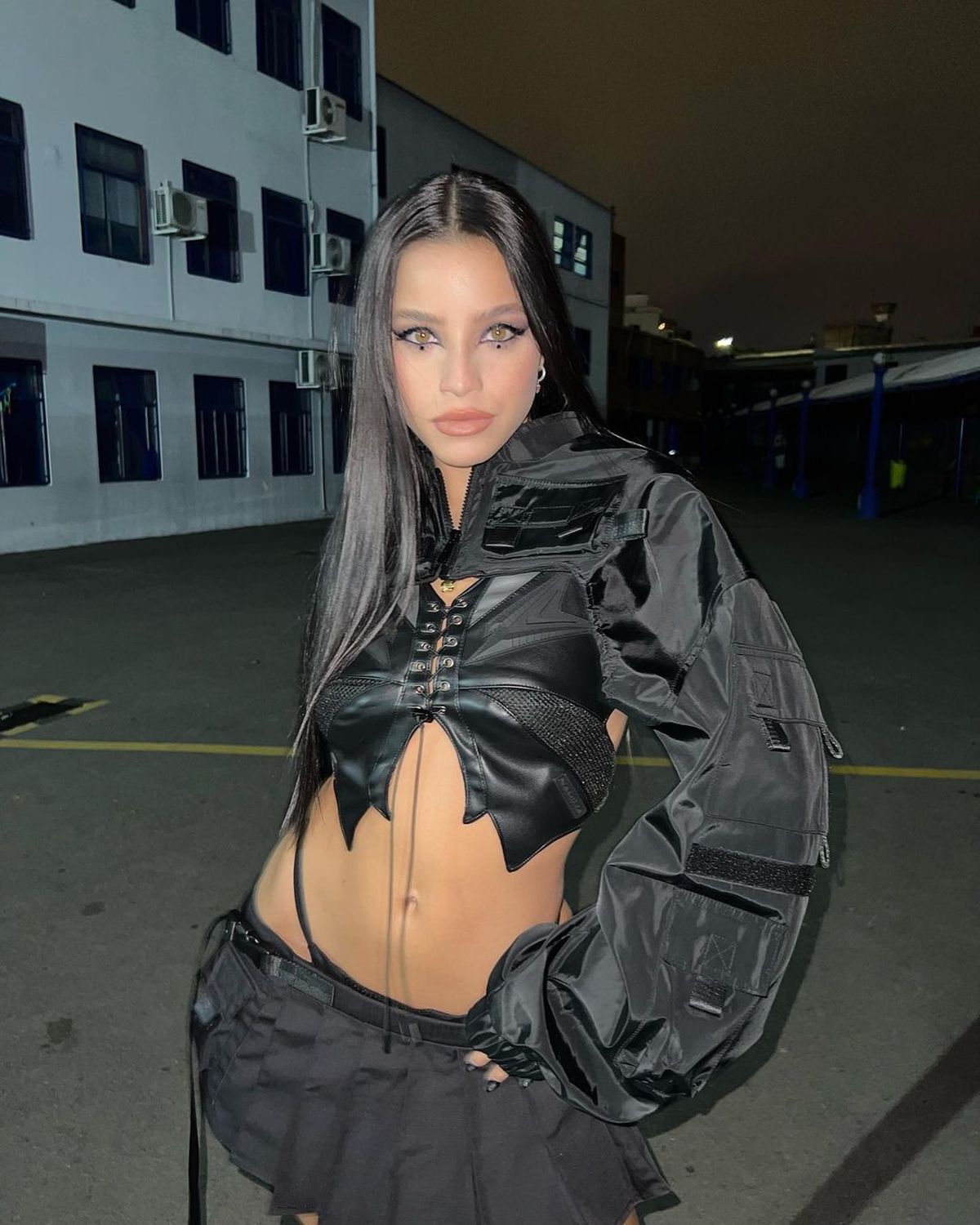 Emilia Mernes, diosa total.