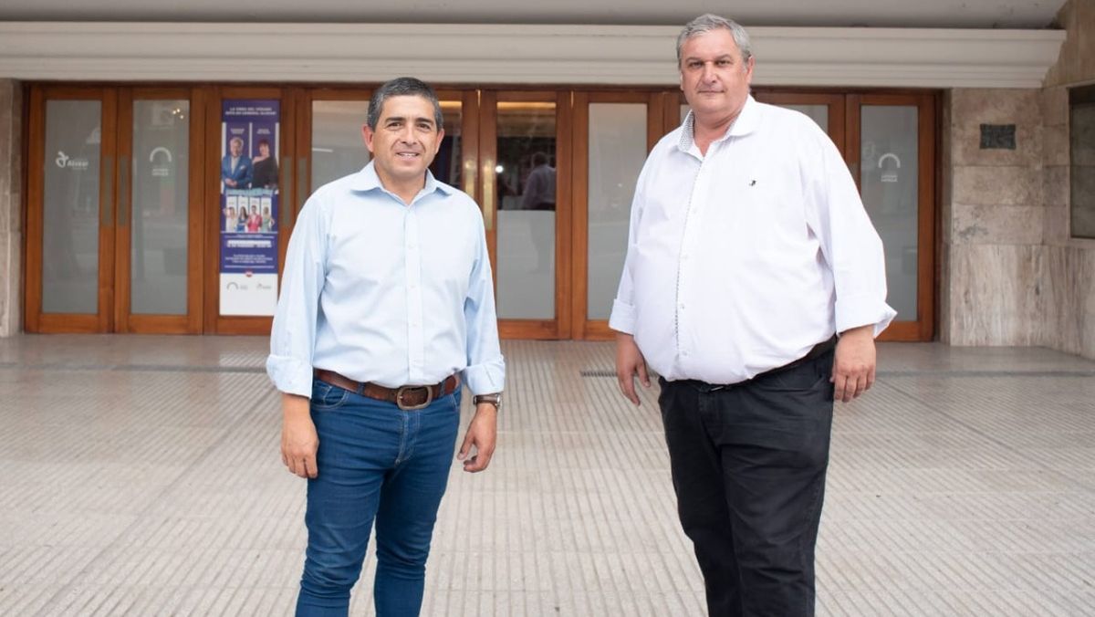 El intendente Walther Marcolini y el precandidato Jorge Pérez.