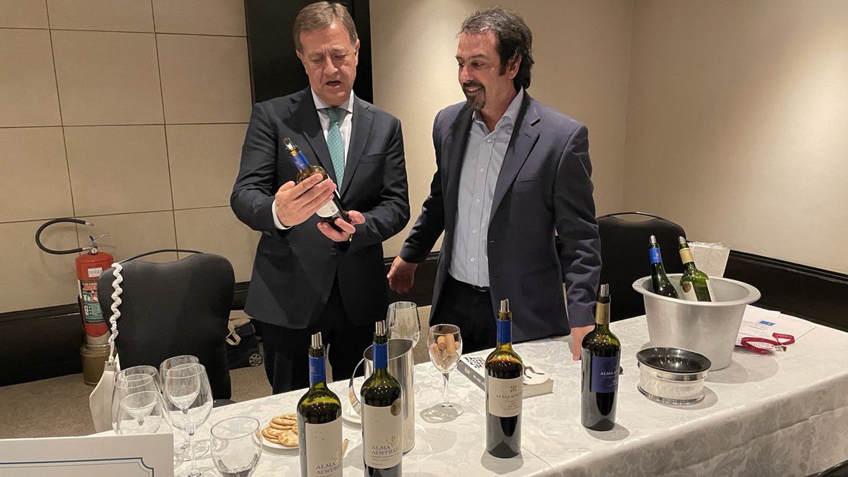 Hubo degustación de vinos mendocinos en San pablo.