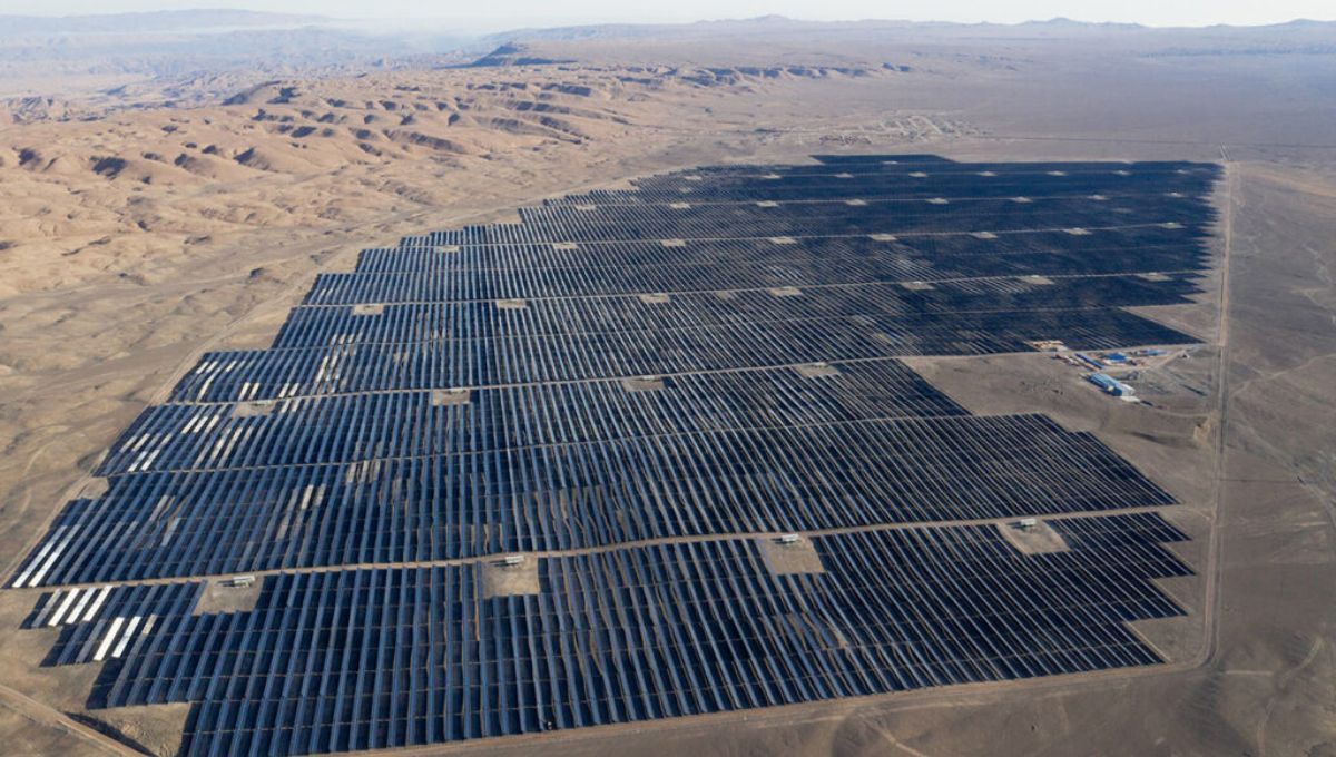 Además de no contar con electricidad esta ciudad no cuenta con acceso al agua Además de no contar con electricidad esta ciudad no cuenta con acceso al agua 