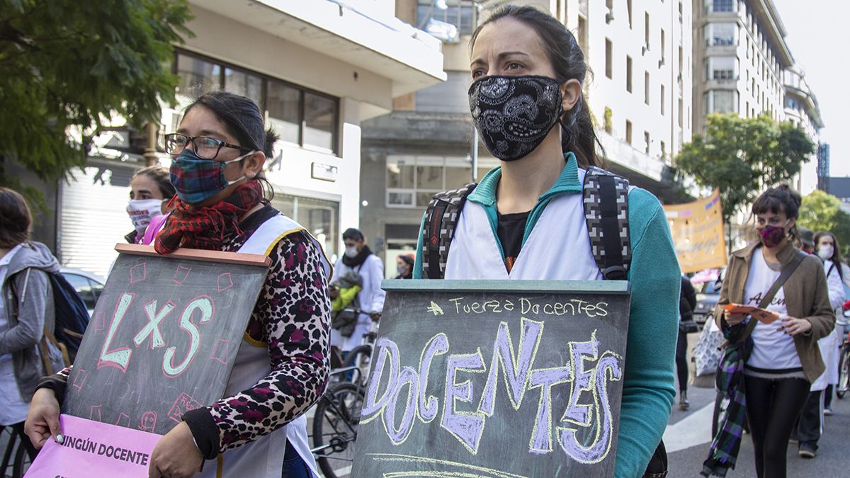Docentes universitarios recibirán un aumento salarial del 12% en tres tramos