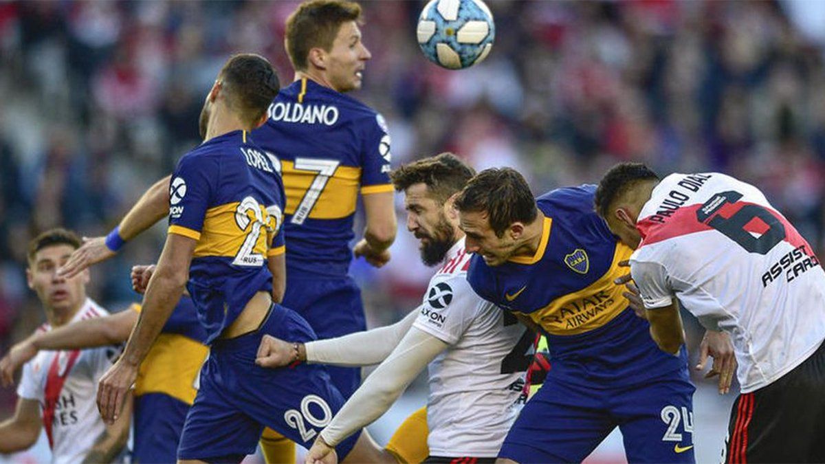 Boca y River deben jugar en los primeros días del 2021. ¿Lo adelantan?