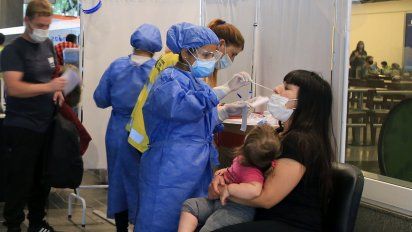 Se registraron 16.056 nuevos casos de coronavirus en la Argentina en las últimas 24 horas.