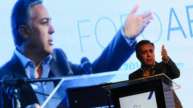 Cornejo en AEM bregó por un estado más chico y efectivo y la expansión del sector privado