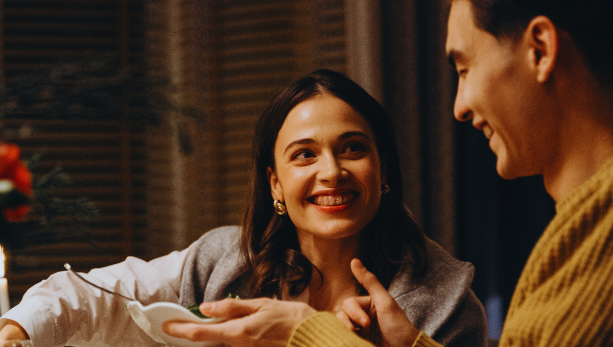 ¿Por qué las personas tienen a elegir parejas con características parecidas a sus hermanos?