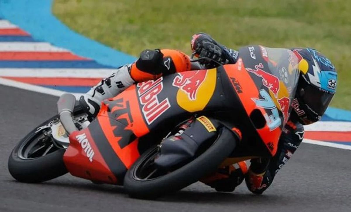 El Coyote. Valentín Perrone fue 10° en Malasia y están el top ten del Campeonato Mundial de Moto3.