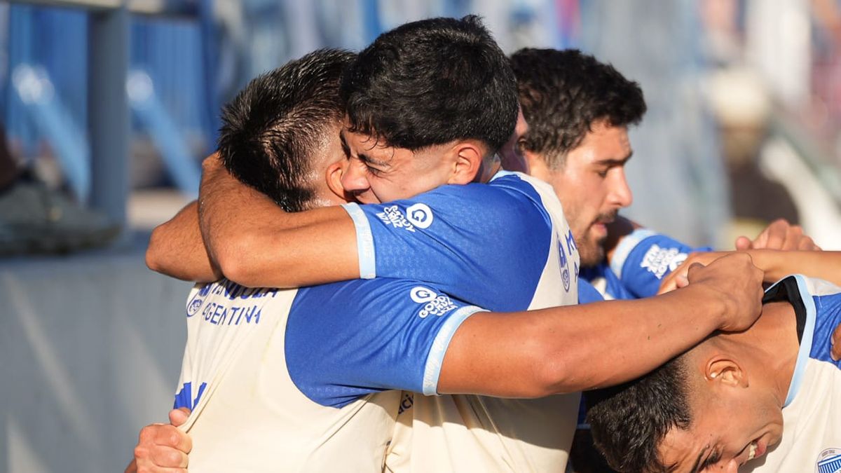 Godoy Cruz enfrenta a Chaco For Ever por la Primera Nacional: formaciones y dónde verlo