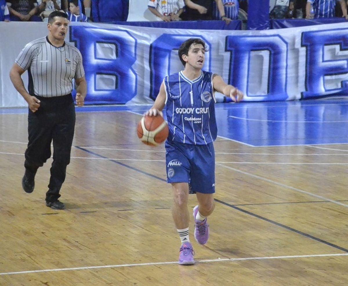 Godoy Cruz es uno de los punteros de la Superliga de básquet.