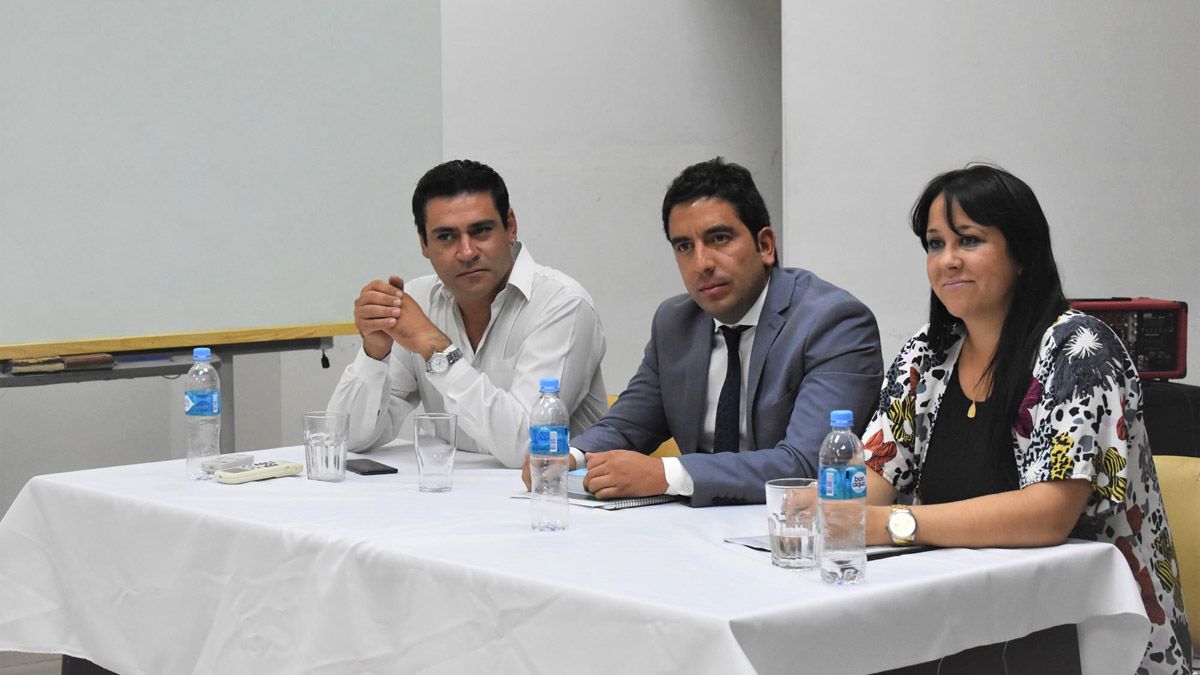 Los concejales peronistas Ramiro Hidalgo (General Alvear), Nadir Yasuff (San Rafael) y Silvina Melzi (Malargüe).
