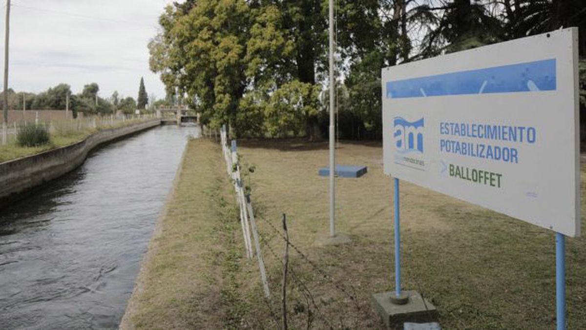 Establecimiento potabilizador Balloffet en San Rafael. Establecimiento potabilizador Balloffet en San Rafael.