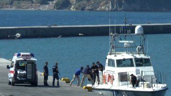 Un choque de barcos terminó en tragedia cerca de Atenas