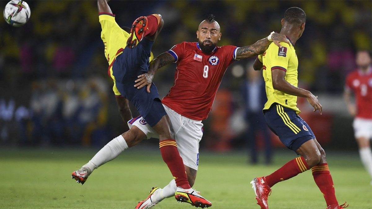 Colombia derrotó a Chile y está en carrera para clasificar