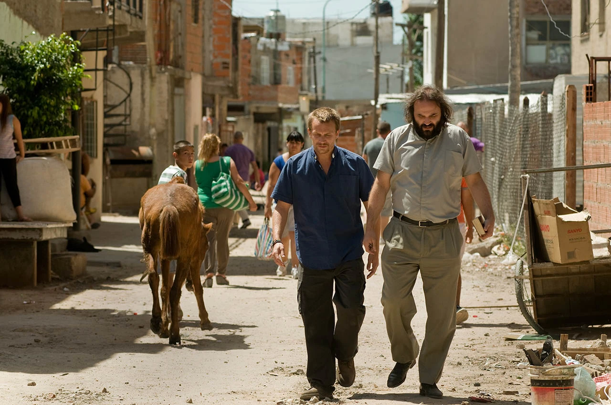 "Elefante blanco", la película que se puede ver en netflix muestra la cruda realidad que se vive en las villas de Argentina. "Elefante blanco", la película que se puede ver en netflix muestra la cruda realidad que se vive en las villas de Argentina.