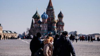 Récord de muertes y cae el número de nuevos casos en Rusia desde el 1 de mayo