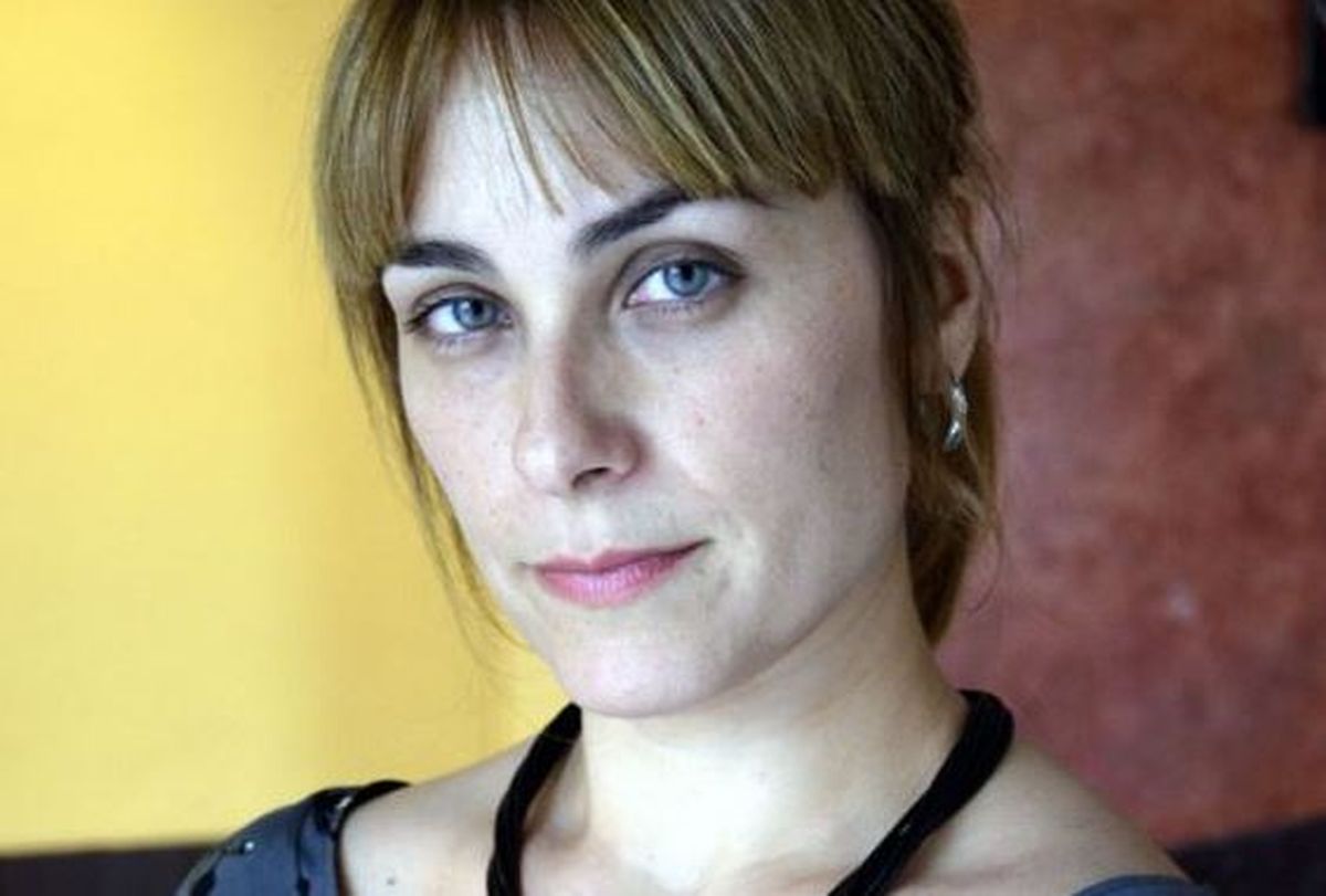 "El ciudadano, frente al sistema administrativo burocrático, muchas veces está siendo juzgado ante un tribunal que ni siquiera sabes quién lo forma", reflexiona Sara. "El ciudadano, frente al sistema administrativo burocrático, muchas veces está siendo juzgado ante un tribunal que ni siquiera sabes quién lo forma", reflexiona Sara.