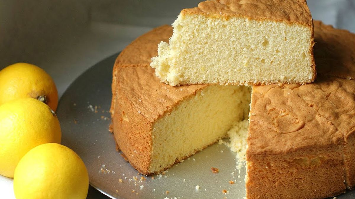 Receta de bizcochuelo de limón rápido y fácil para matear en estos días de lluvia.