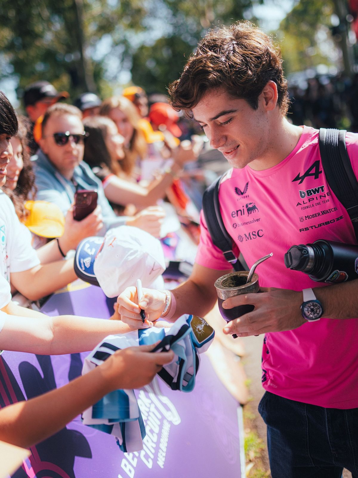 Franco Colapinto se prepara para correr el Gran Premio de China por la segunda fecha de la F&oacute;rmula 1.&nbsp;