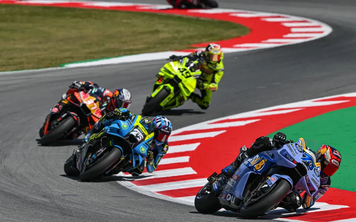 Alex Márquez lideró toda la Carrera Sprint en el GP de Barcelona- Cataluña de MotoGP. Alex Márquez lideró toda la Carrera Sprint en el GP de Barcelona- Cataluña de MotoGP.