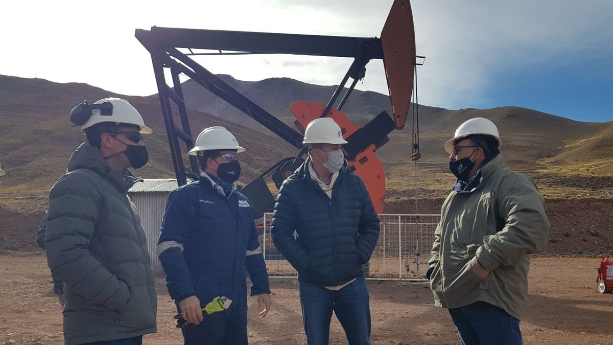 Mendoza activa hidrocarburos: Vaquié recorrió perforaciones 