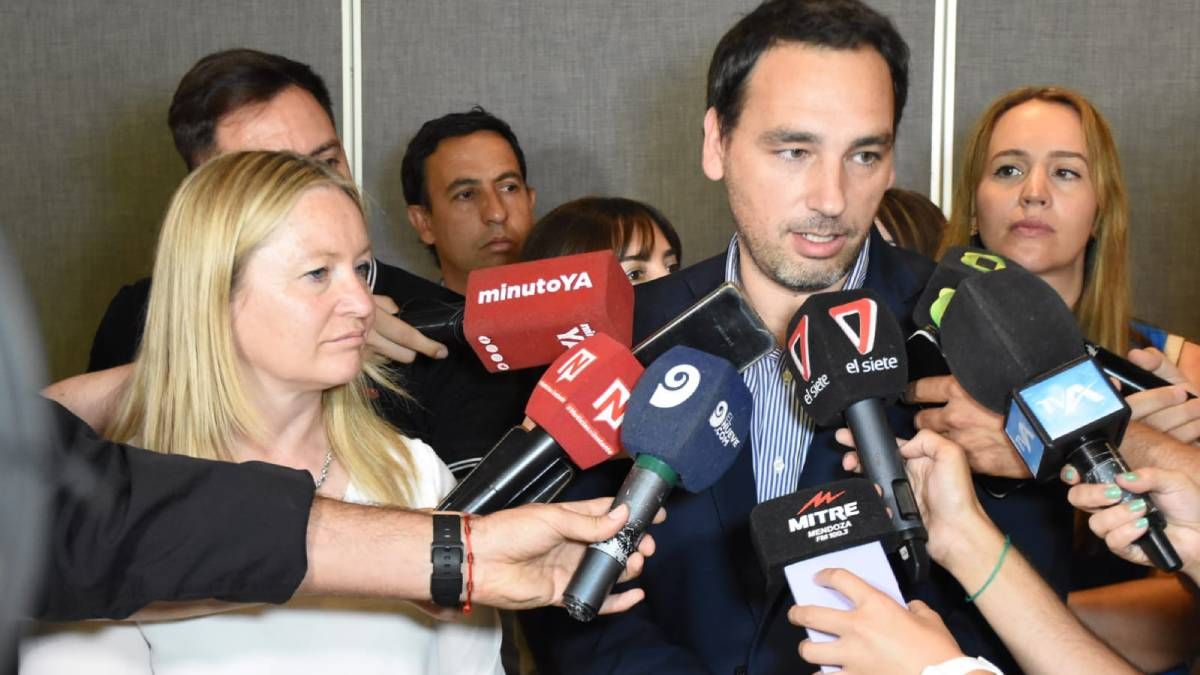 Rodolfo Montero presentó los resultados de los cambios en el área de salud, luego del aval de un paquete de leyes.