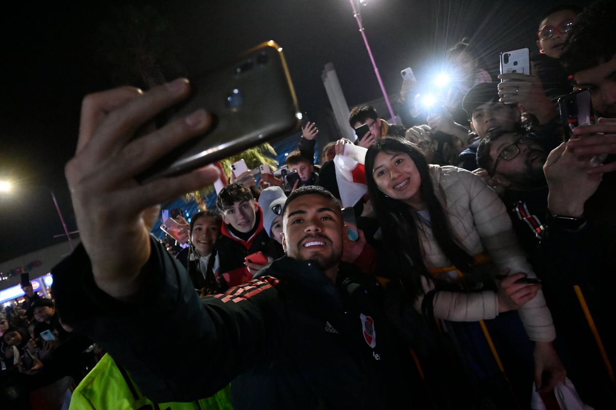 River estrena su título en Mendoza ante Talleres por la Copa Argentina River estrena su título en Mendoza ante Talleres por la Copa Argentina