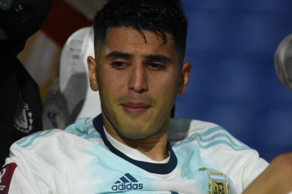 Exequiel Palacios sufrió una severa lesión lumbar.