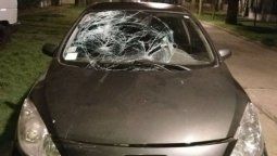 Intentó evadir un control de tránsito y atropelló a un policía que está grave
