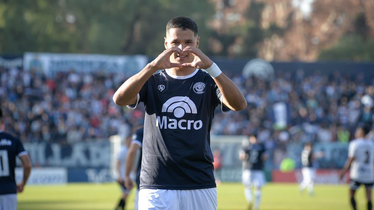 El líder Independiente Rivadavia, con gol de Alex Arce, le ganó a Chaco For Ever en el Gargantini