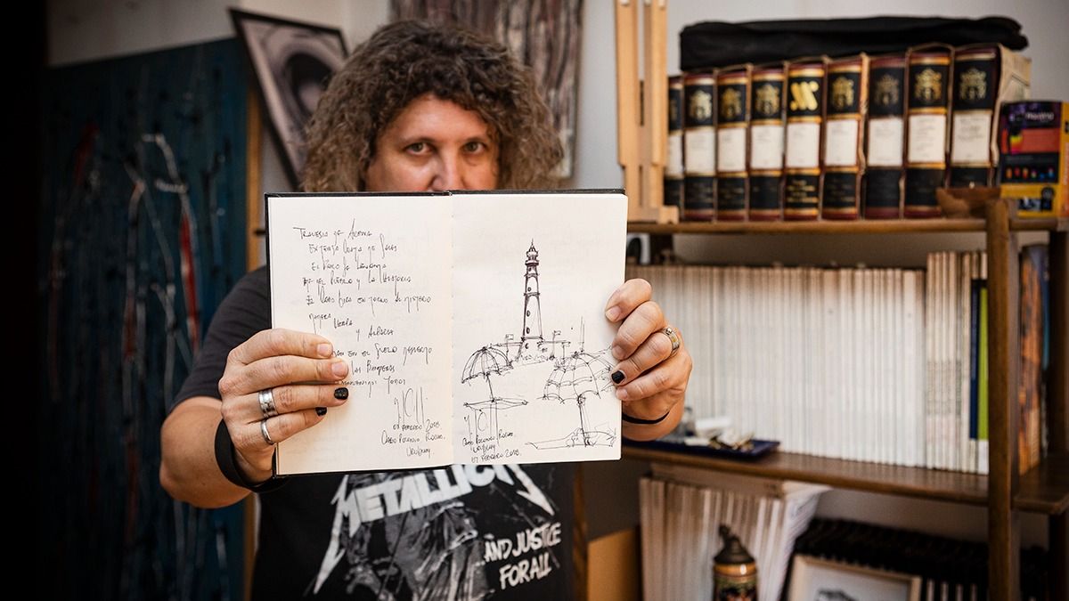 Como artista visual, Yvan ha expuesto en hoteles y salones sus dibujos y pinturas.
