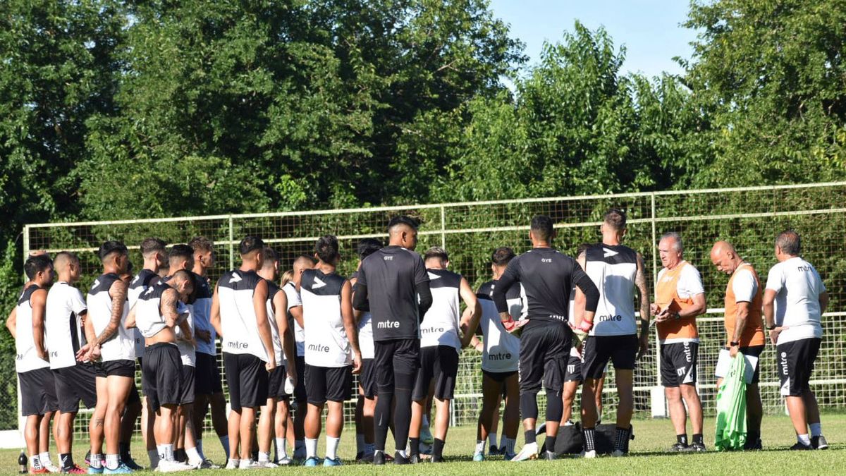 Gimnasia y Esgrima jugará tres amistosos en Buenos Aires.