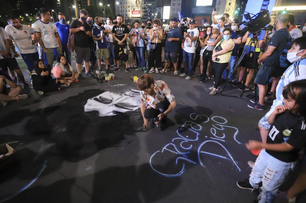 El velatorio de Maradona comenzará a las 8 de la mañana