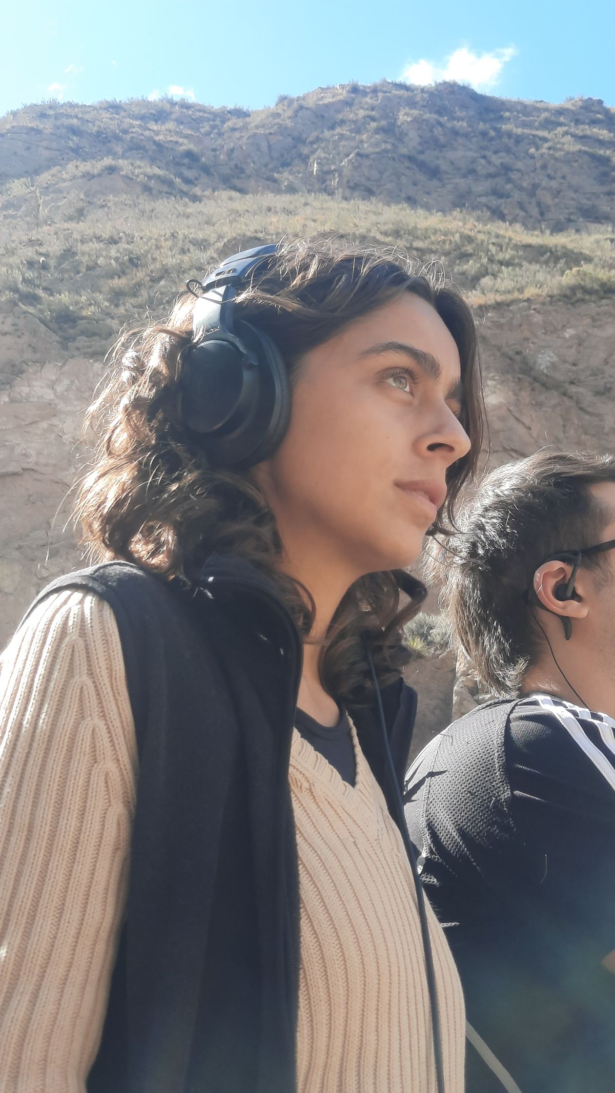Tras su debut como directora de cine con el corto Canción de Cumbre, Federica se lanza a escribir el guion de su primer largometraje. Tras su debut como directora de cine con el corto Canción de Cumbre, Federica se lanza a escribir el guion de su primer largometraje.