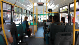 Un niño se accidentó en un colectivo de la empresa Antonio Buttini y recibirá una indemnización millonaria. Imagen ilustrativa. Un niño se accidentó en un colectivo de la empresa Antonio Buttini y recibirá una indemnización millonaria. Imagen ilustrativa.
