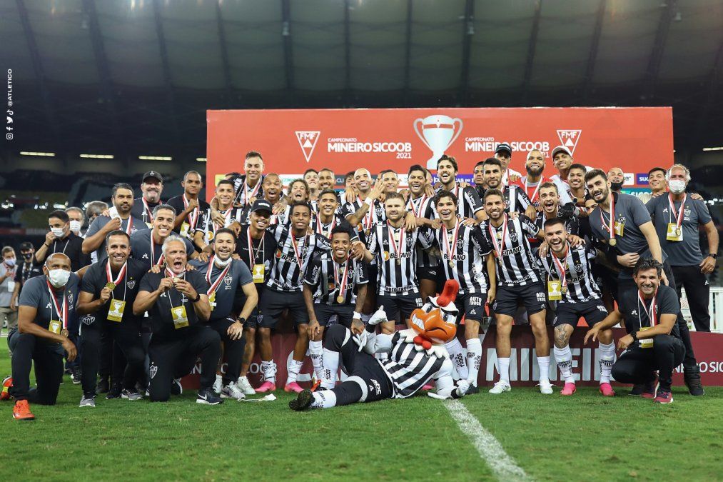 Con Nacho Fern&aacute;ndez y Zaracho, Atl&eacute;tico Mineiro es campe&oacute;n del torneo de Minas Gerais.